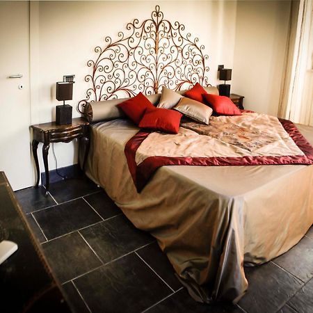 Bed and Breakfast Borgo Antico XIX sec. Gesturi Exterior foto