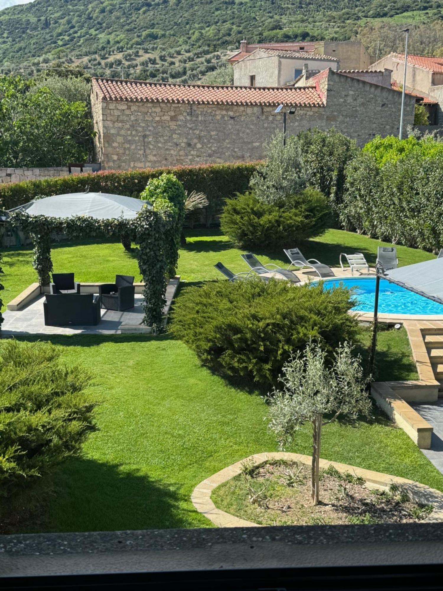 Bed and Breakfast Borgo Antico XIX sec. Gesturi Exterior foto